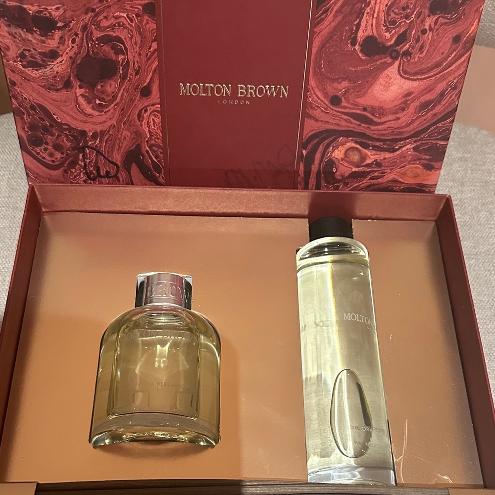 Molton Brown Red and Black Gift Box set
